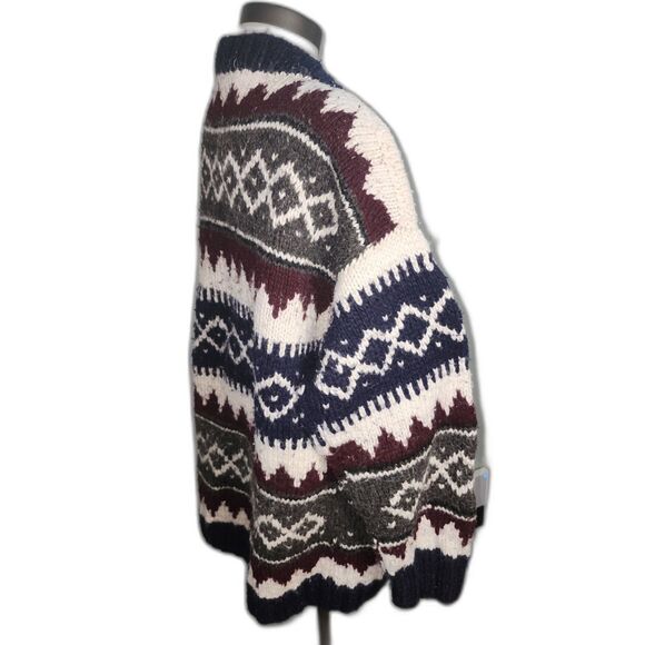 Vintage Ecuador Handmade Chunky Cable Knit Sweater - Picture 9 of 15